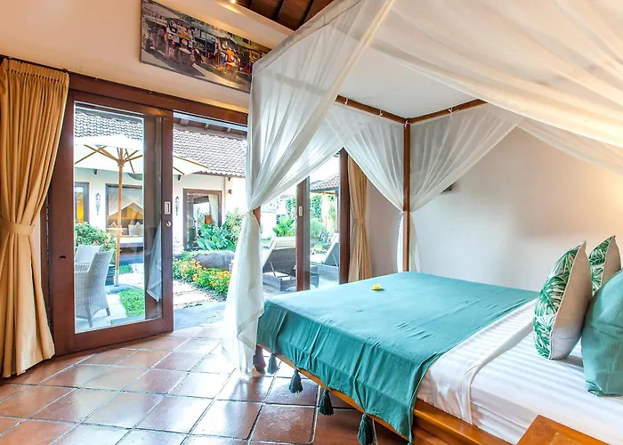 Villa Private 3br With Pool - Quiet & Spacious - Near & Legian Seminyak