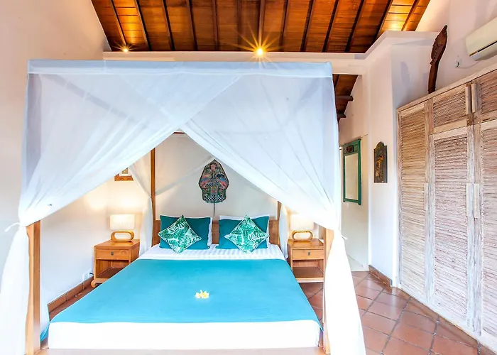 Villa Private 3br With Pool - Quiet & Spacious - Near & Legian Seminyak
