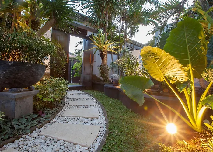 Private 3br With Pool - Quiet & Spacious - Near & Legian Seminyak