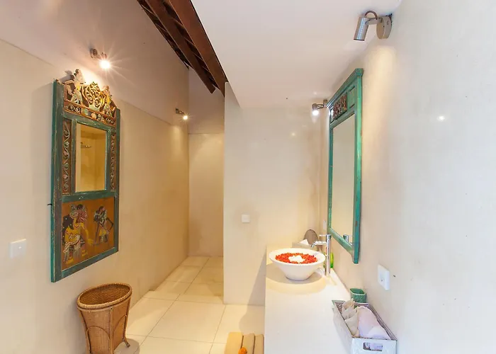 Private 3br With Pool - Quiet & Spacious - Near & Legian